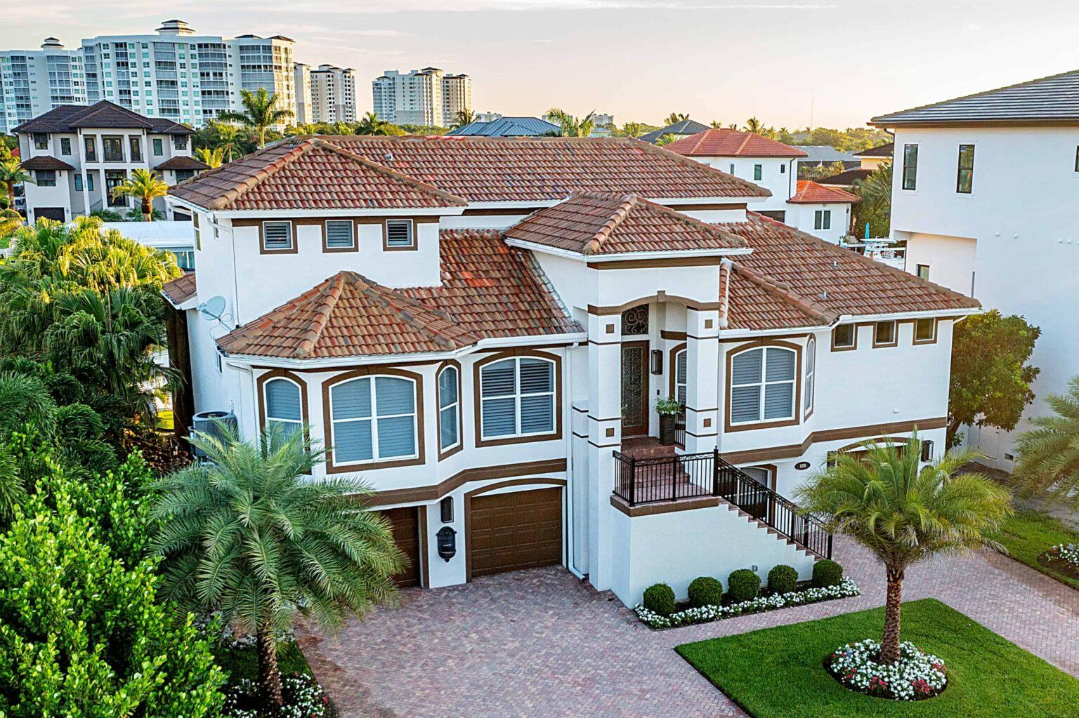 naples fl vacation home - Front of home.