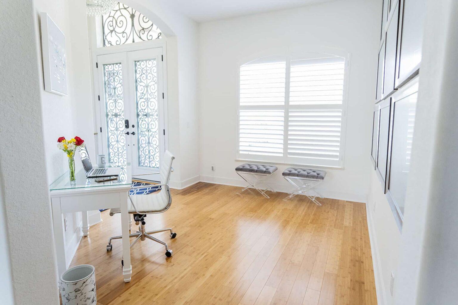 naples fl vacation home Desk in office.