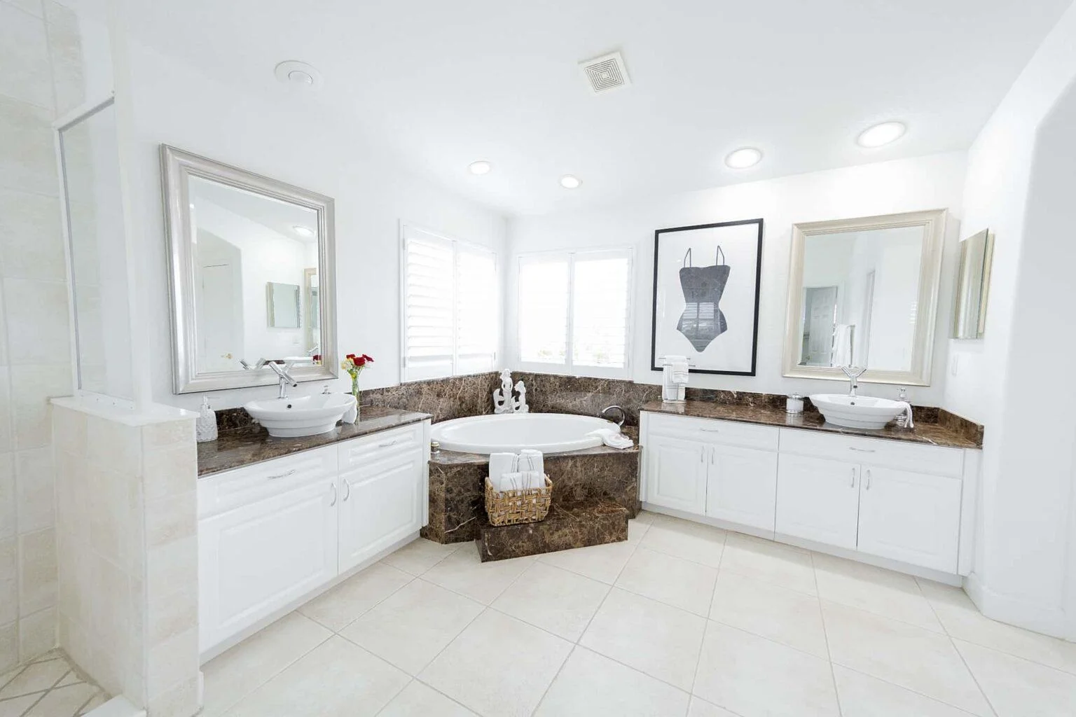 naples fl vacation home Primary ensuite bathroom. Soaking tub.