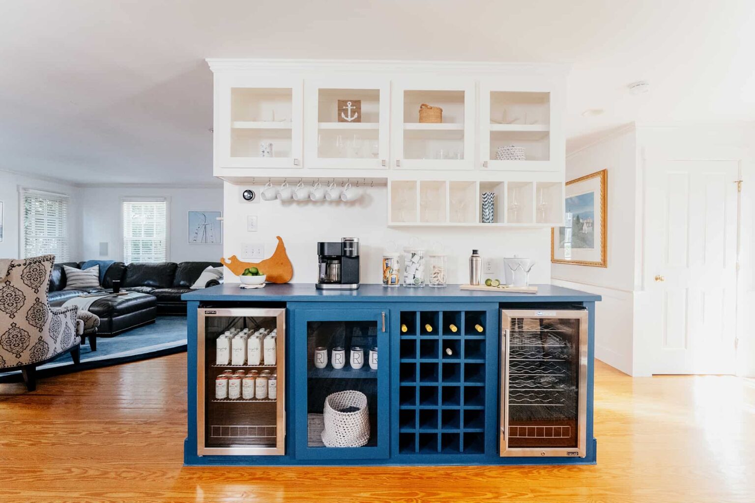 nantucket ma vacation home wet bar
