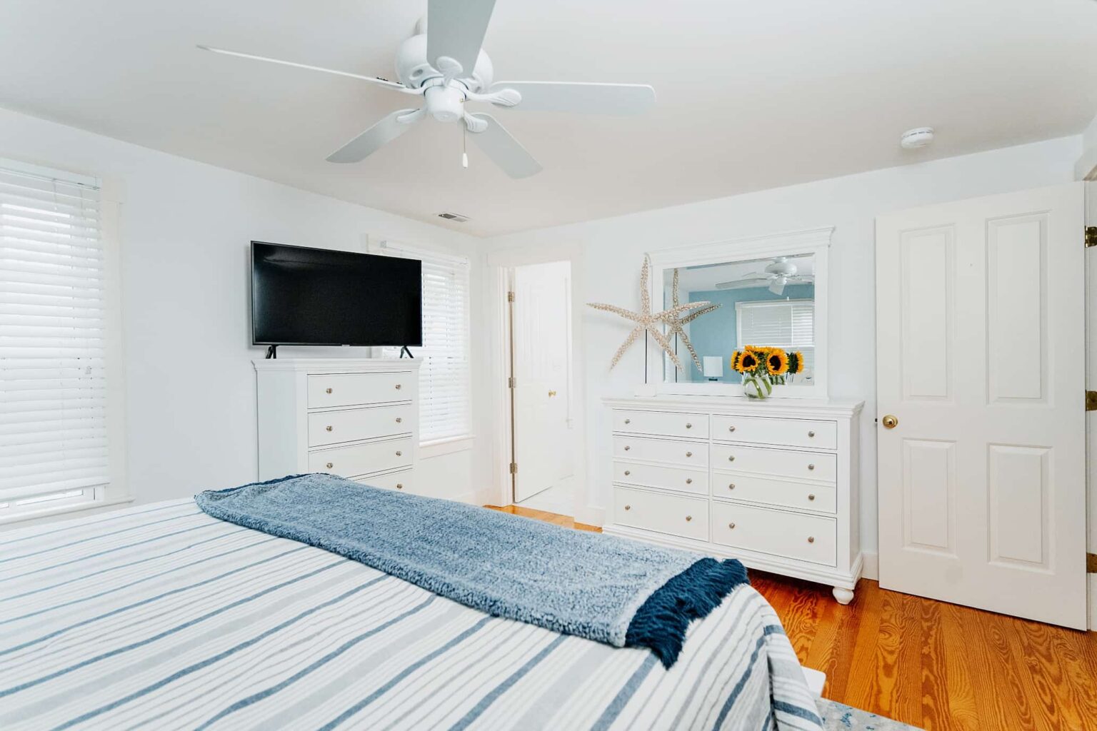 nantucket ma vacation home bedroom