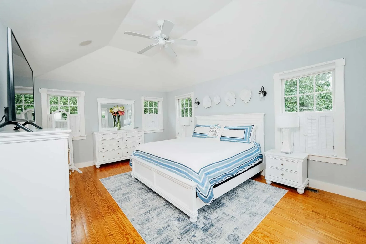 nantucket ma vacation home bedroom