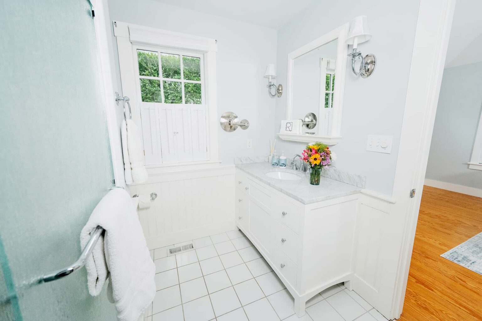 nantucket ma vacation home bathroom