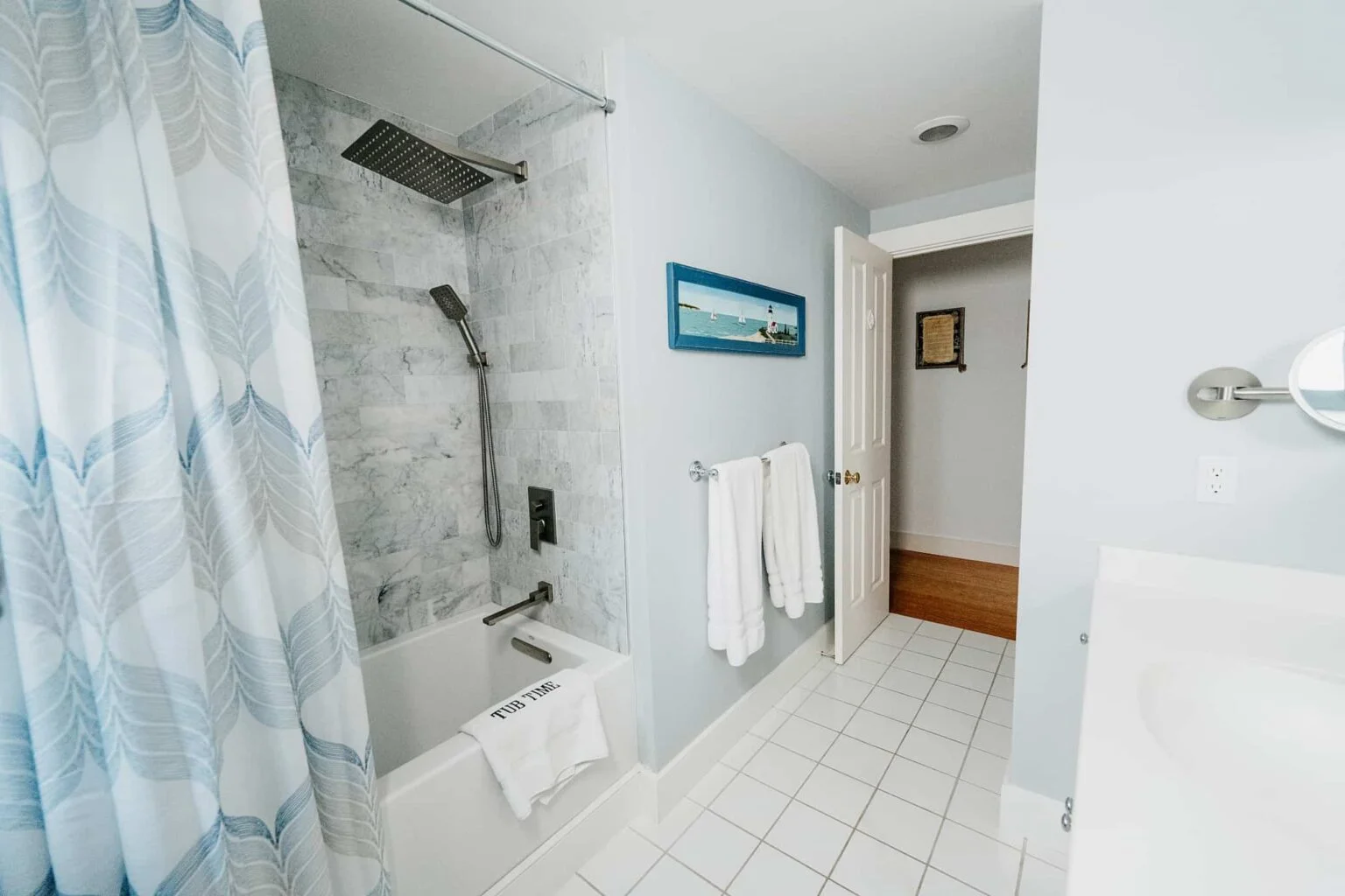 nantucket ma vacation home bathroom